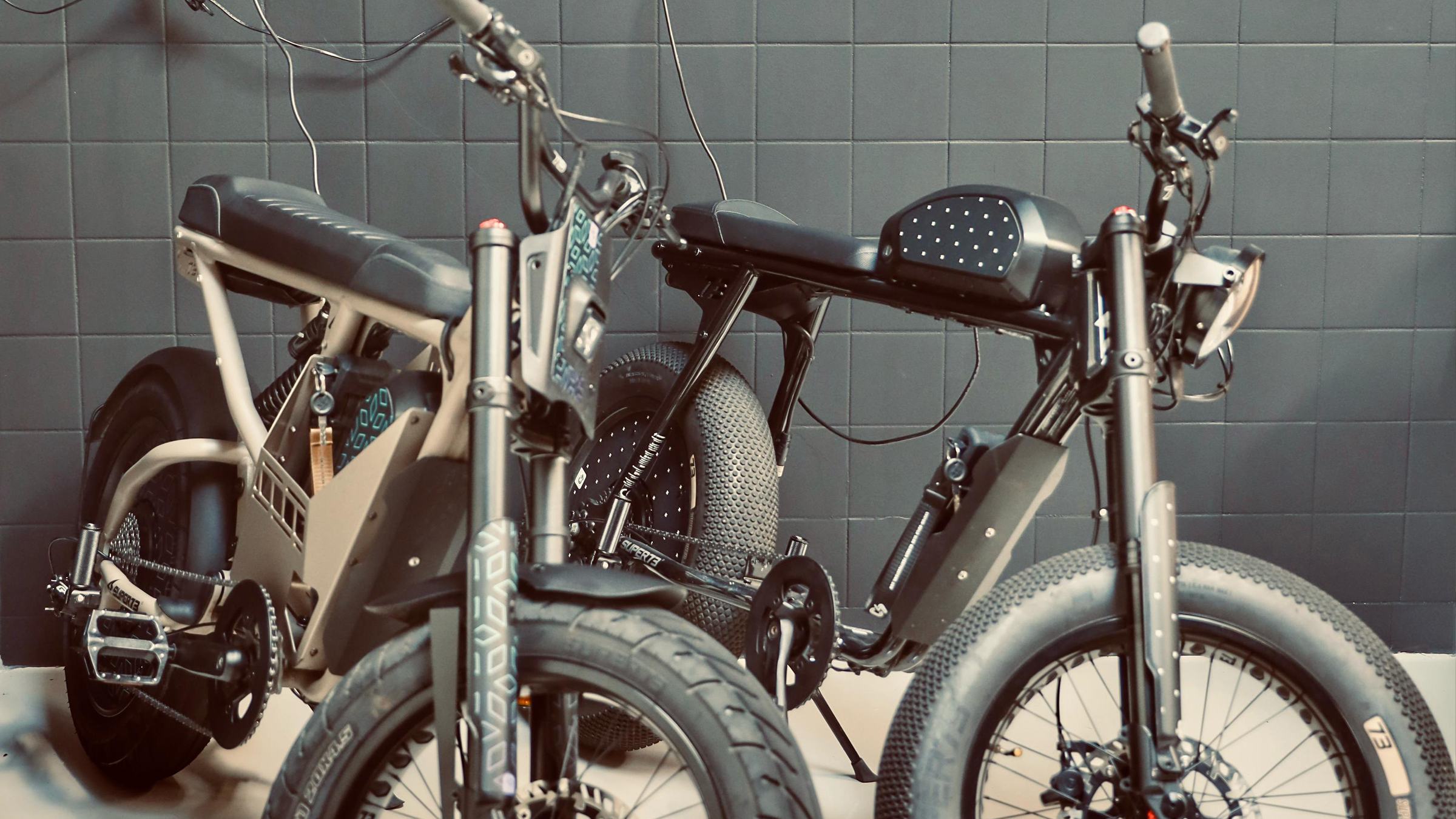 Forty Customs Smily Battery Decals RX, S2 series